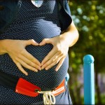 妊娠後期脇腹の痛みは良くあること？その原因と対策をチェック！